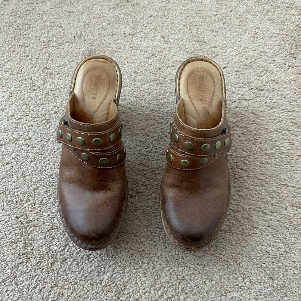 Born Clogs - Picture 2 of 4